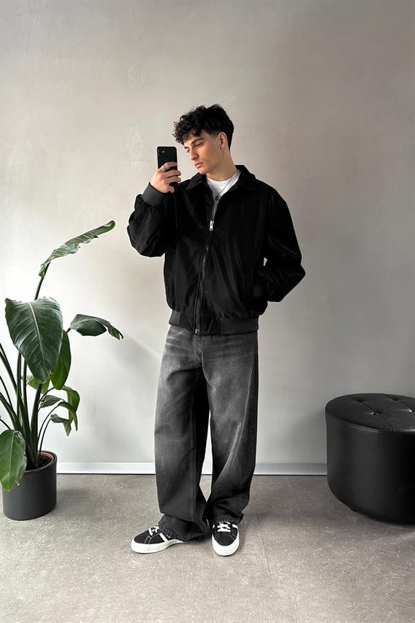 Basic Black Baggy Jeans