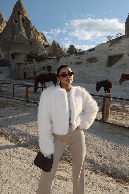 Ecru Short Fur
